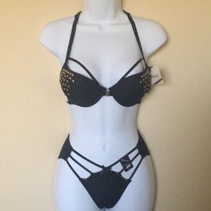 Bra and panty set